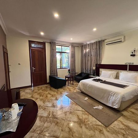 Nejobugg Palace Hotel Nkoanrua Ngoại thất bức ảnh