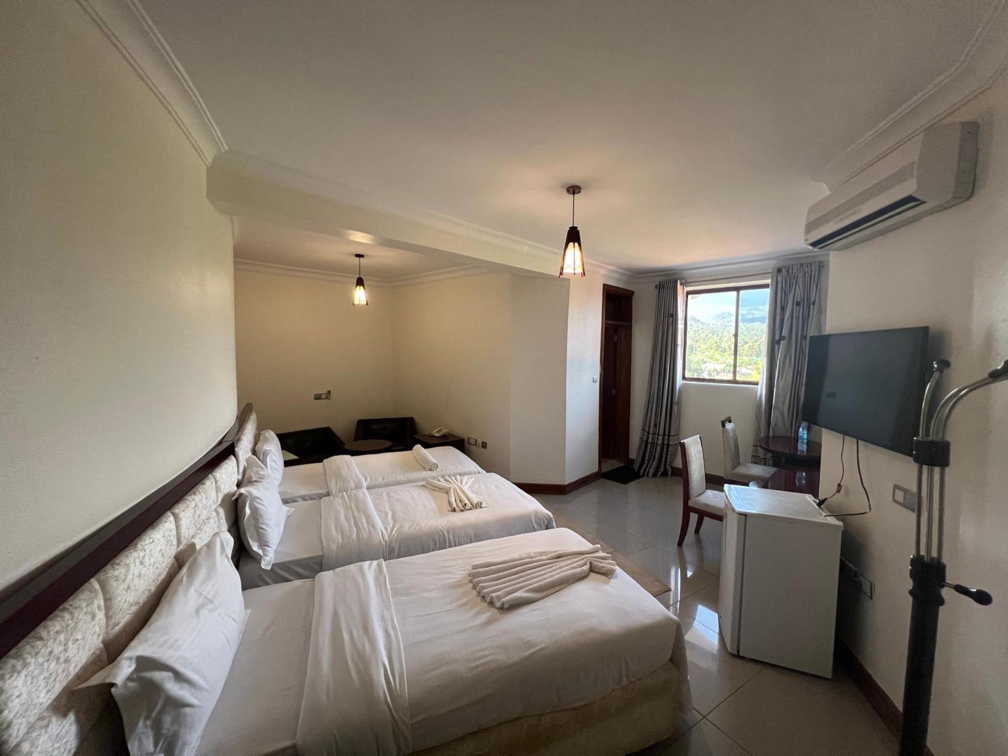 Nejobugg Palace Hotel Nkoanrua Ngoại thất bức ảnh