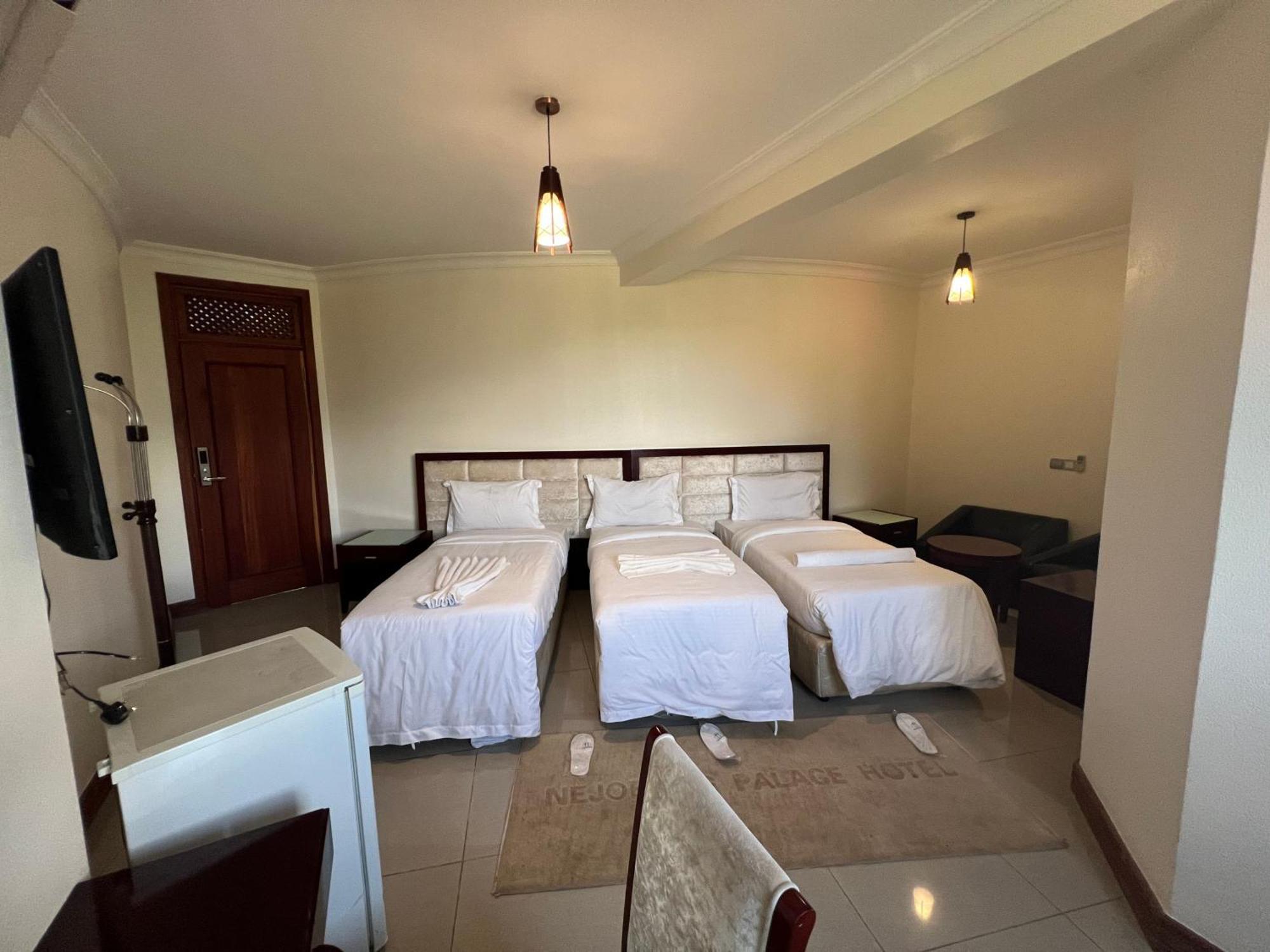 Nejobugg Palace Hotel Nkoanrua Ngoại thất bức ảnh