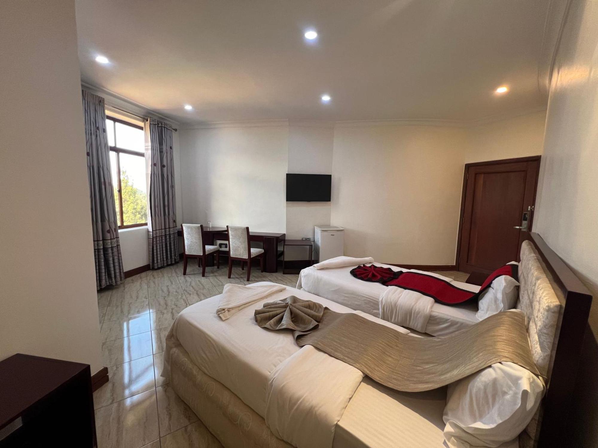 Nejobugg Palace Hotel Nkoanrua Ngoại thất bức ảnh