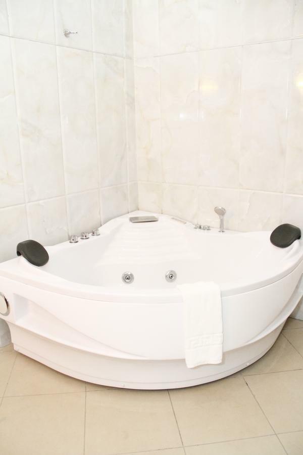 Nejobugg Palace Hotel Nkoanrua Phòng bức ảnh